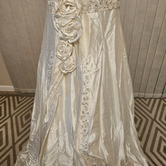 Stephen Yearick Ivory Strapless Wedding Dress 6 - Picture 4 of 12